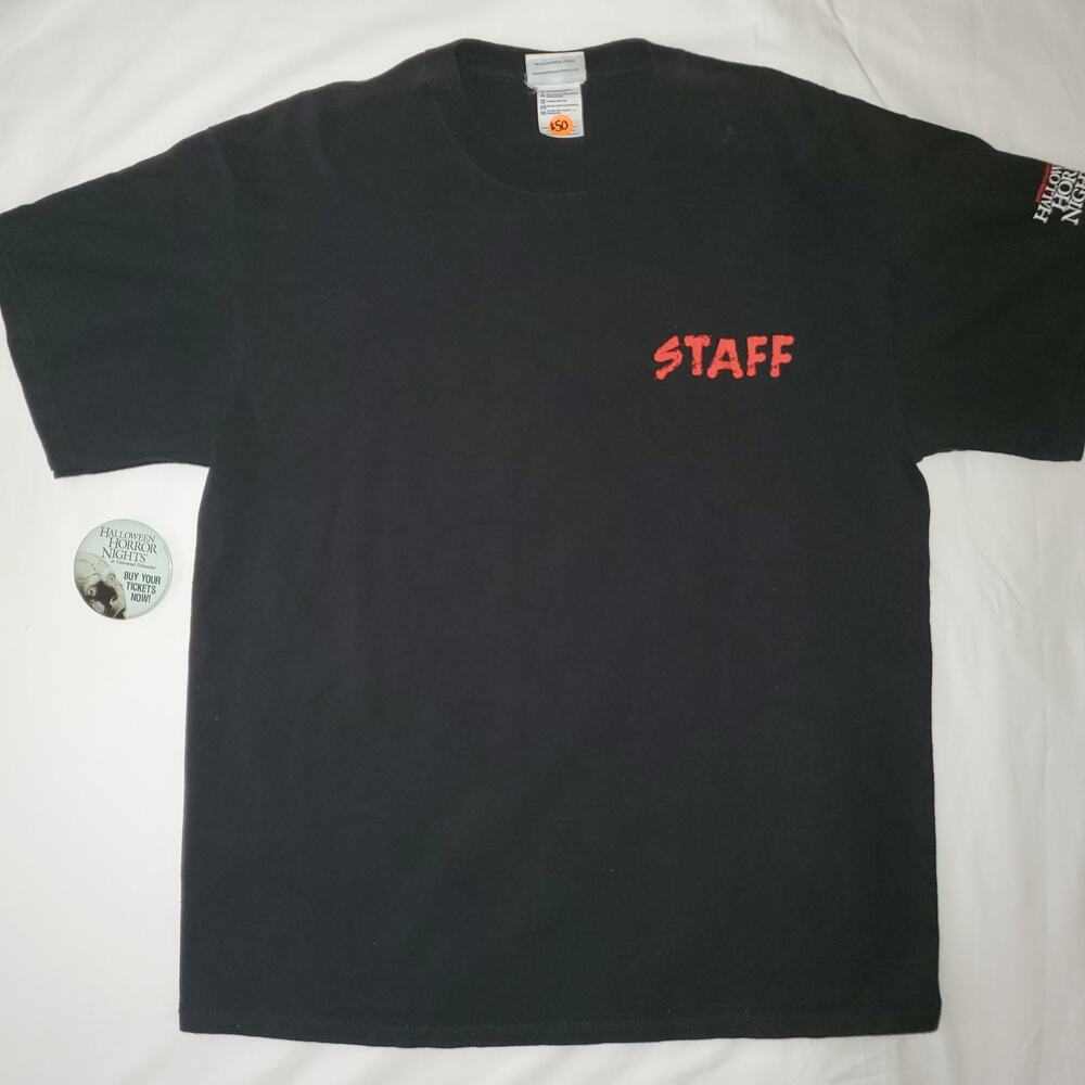 Vintage HHN Universal '03 Staff Souvenir Tee & '04 Employee Promo Button Pin